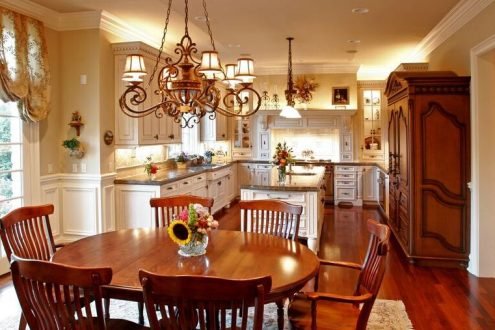 antikinio stiliaus virtuve