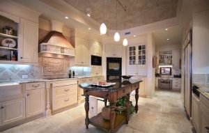 antikinio stiliaus virtuve