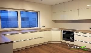 Virtuves baldai balti